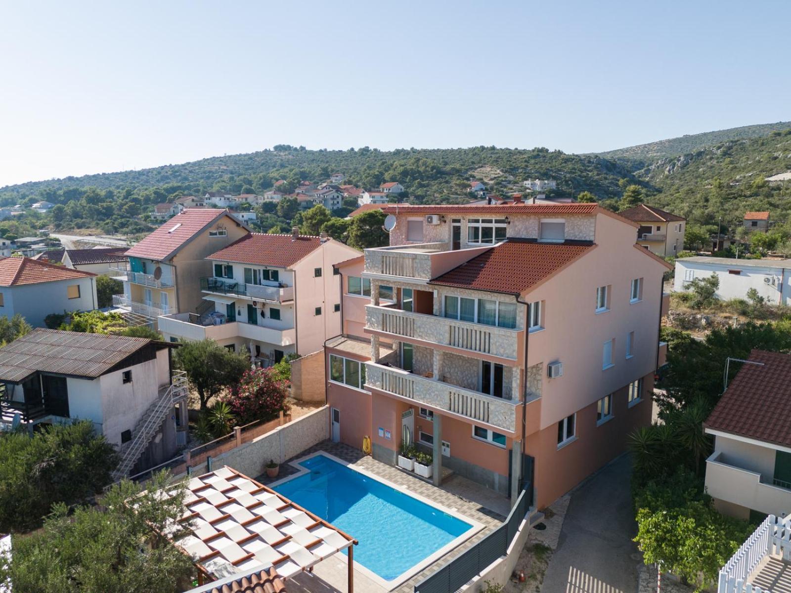 Apartments Villa Monique Rogoznica  Exterior foto
